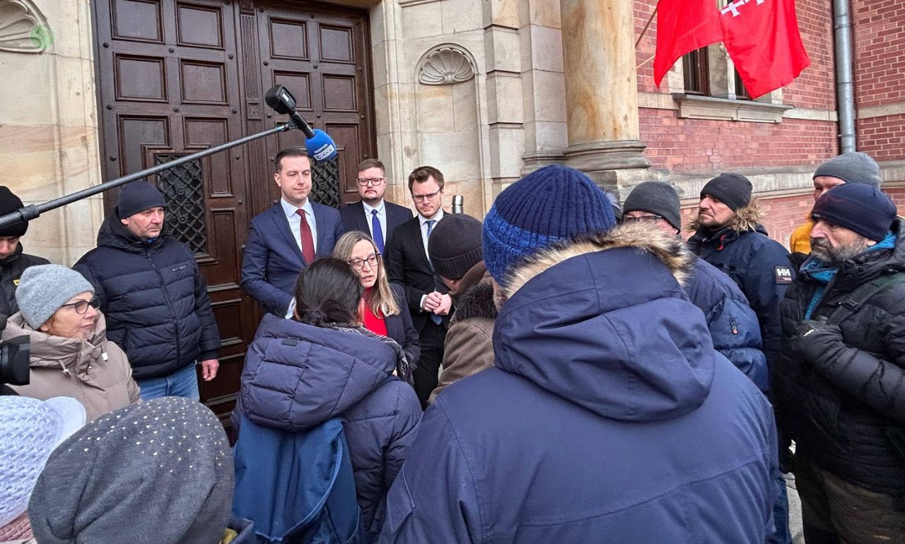 Protest mieszkańców Olszynki przed Radą Miasta Gdańska