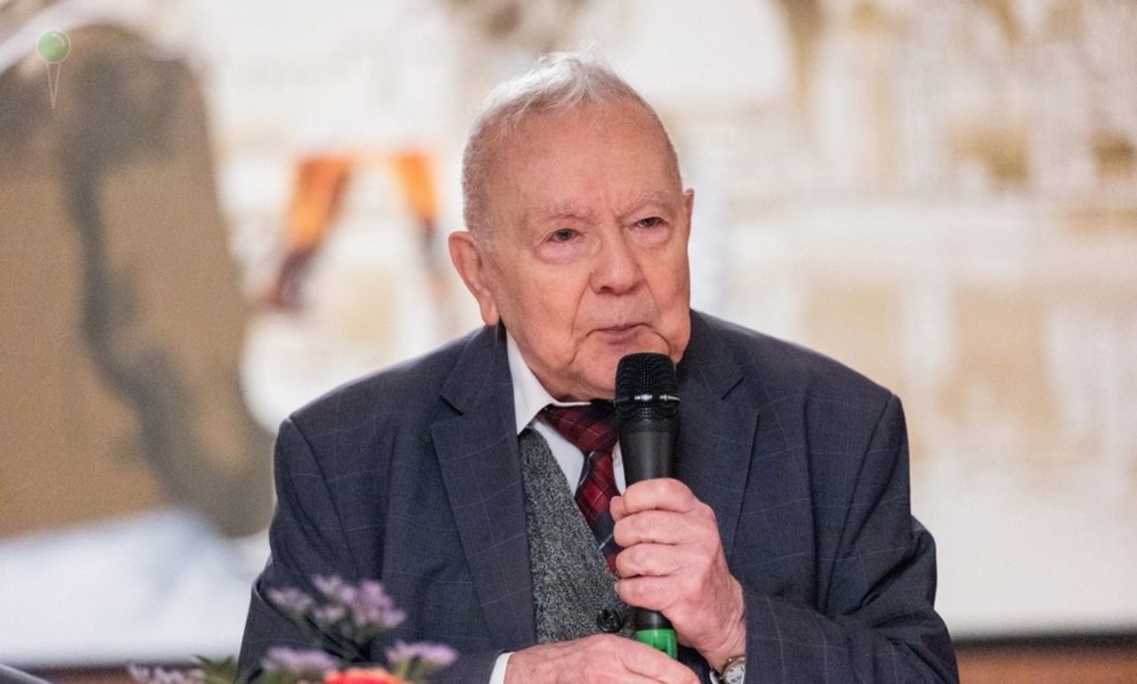 Ulica imienia prof. Andrzeja Januszajtisa szybciej niż przewidują przepisy