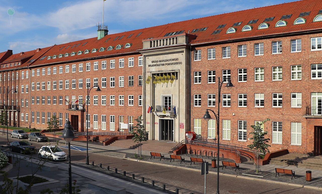 Pracownik Urzędu Marszałkowskiego miał mieć zdjęcia nagich małoletnich