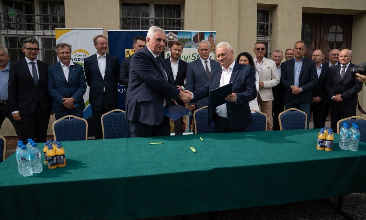 Kolej do Nowego Dworu Gdańskiego w 2027 roku? Termin pachnie wyborami