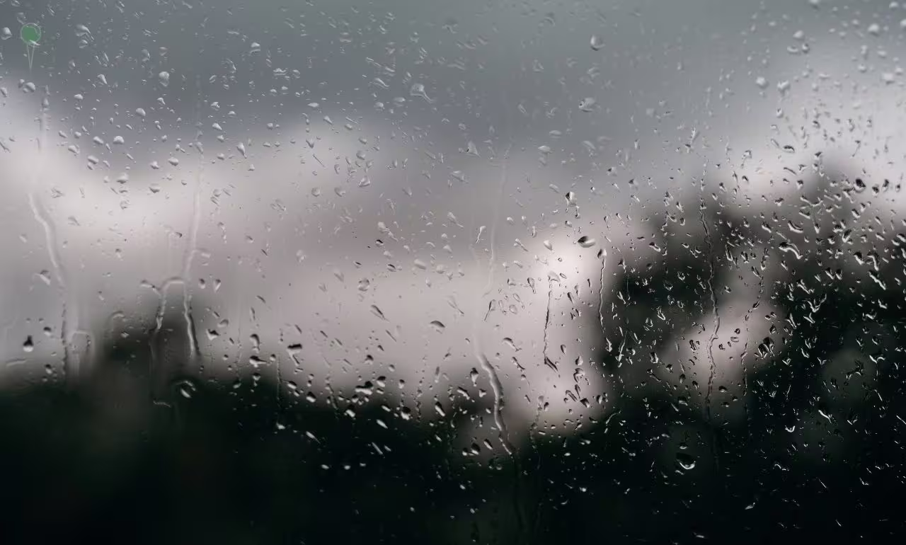 Burze, silny wiatr i wezbrania. IMGW wydał ostrzeżenia (FOTO: canva)