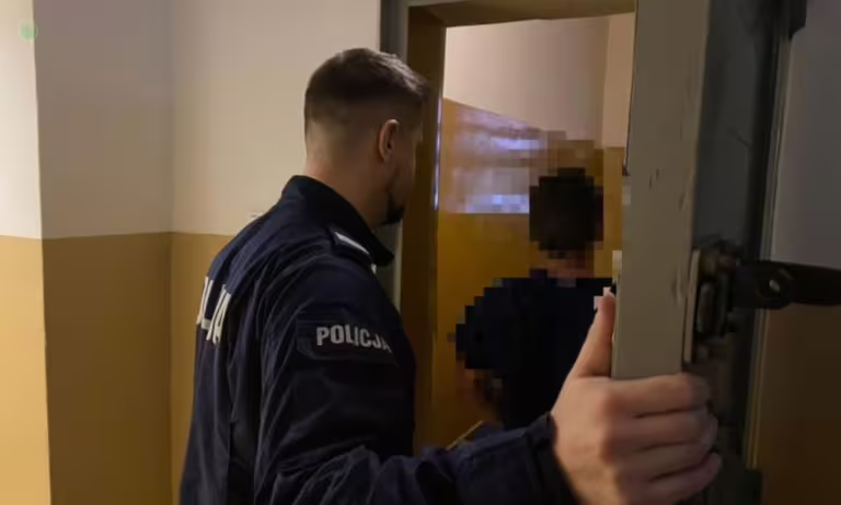 Oferował jabłka, ukradł portfel. 48-latek z zarzutem (FOTO: KPP Sztum)