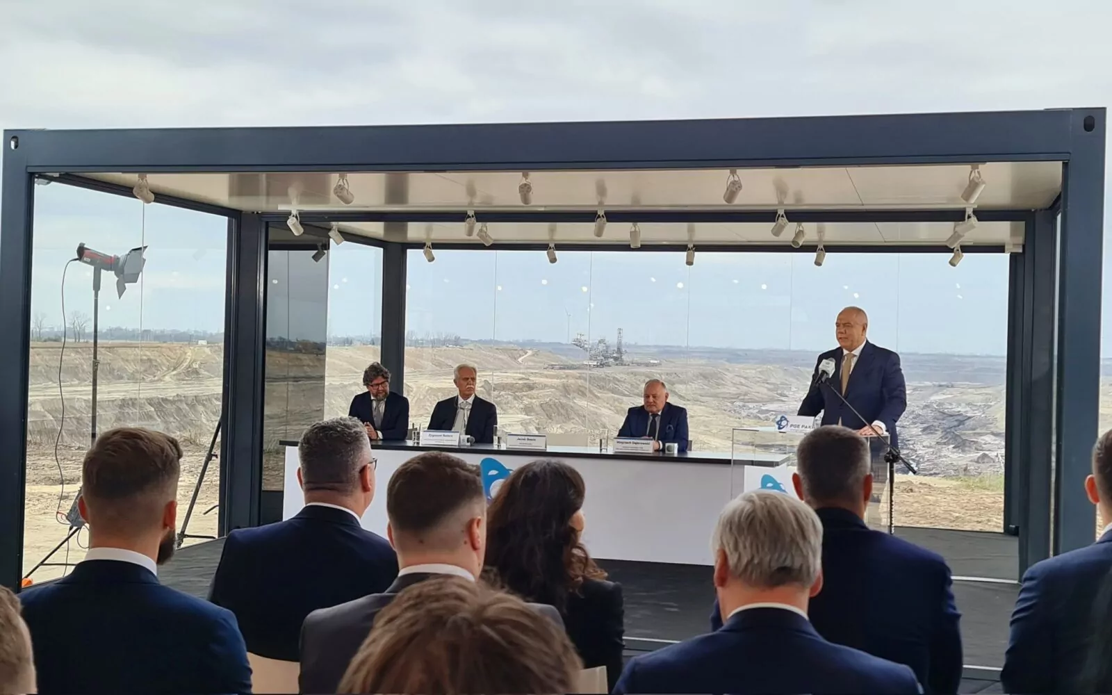 Powołano spółkę PGE-PAK Energia Jądrowa (FOTO: Jacek Sasin/Twitter)