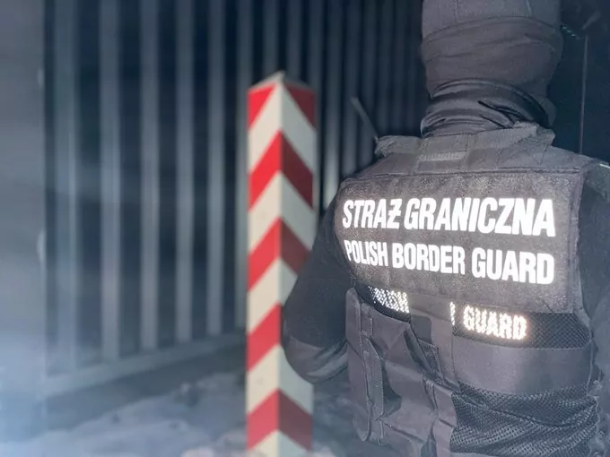 Alarm na granicy z Białorusią. Rekordowa inwazja migrantów (FOTO: X/Straż Graniczna)