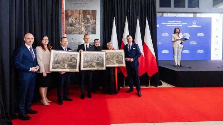 Port lotniczy w Rzeszowie nazwany imieniem Rodziny Ulmów (FOTO: Tadeusz Poźniak/port lotniczy Rzeszów-Jasionka im. Rodziny Ulmów)