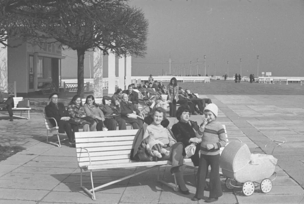 Molo w Sopocie kwiecień 1974 Fot. Marek Zarzecki