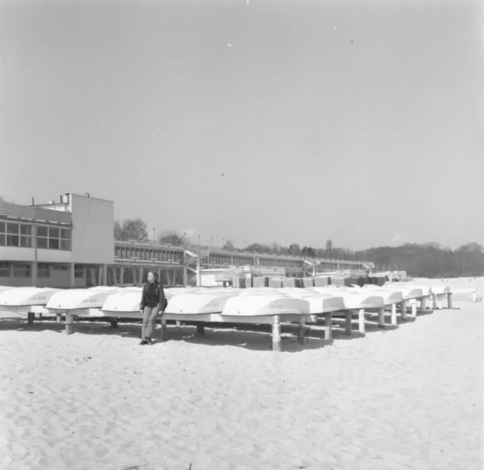 Plaża w Sopocie kwiecień 1974 Fot. Marek Zarzecki