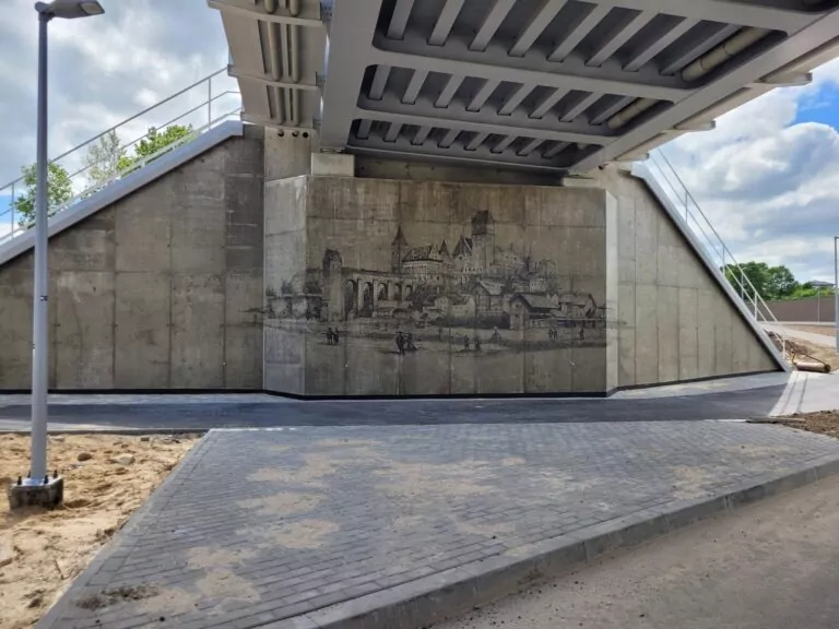 Mural zamku w Kwidzynie na jednej ze ścian wiaduktu w Brachlewie na Powiślu (FOTO: GDDKiA Oddział w Gdańsku)