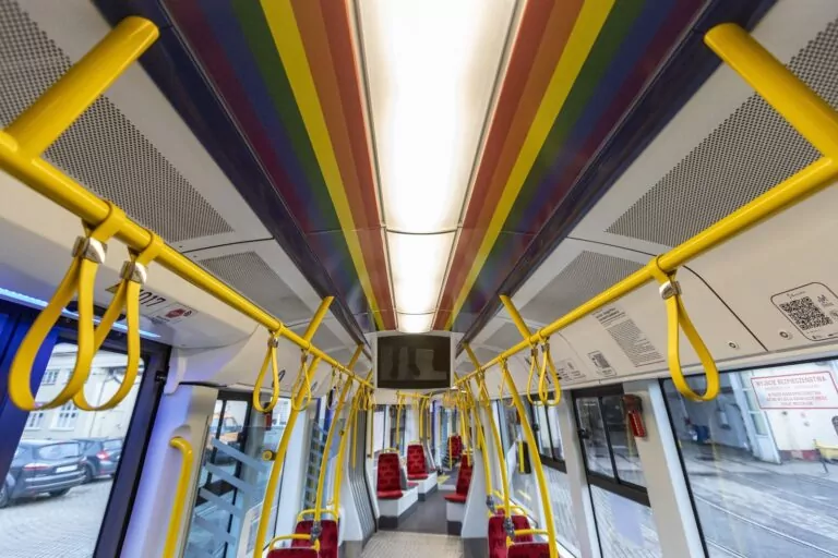 Tęczowy tramwaj wyjedzie na ulice Gdańska (FOTO: Piotr Wittman/gdansk.pl)
