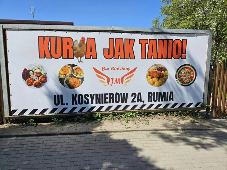 Zabawna reklama baru w Rumi przyciąga tłumy (FOTO: Gazeta Świętojańska)