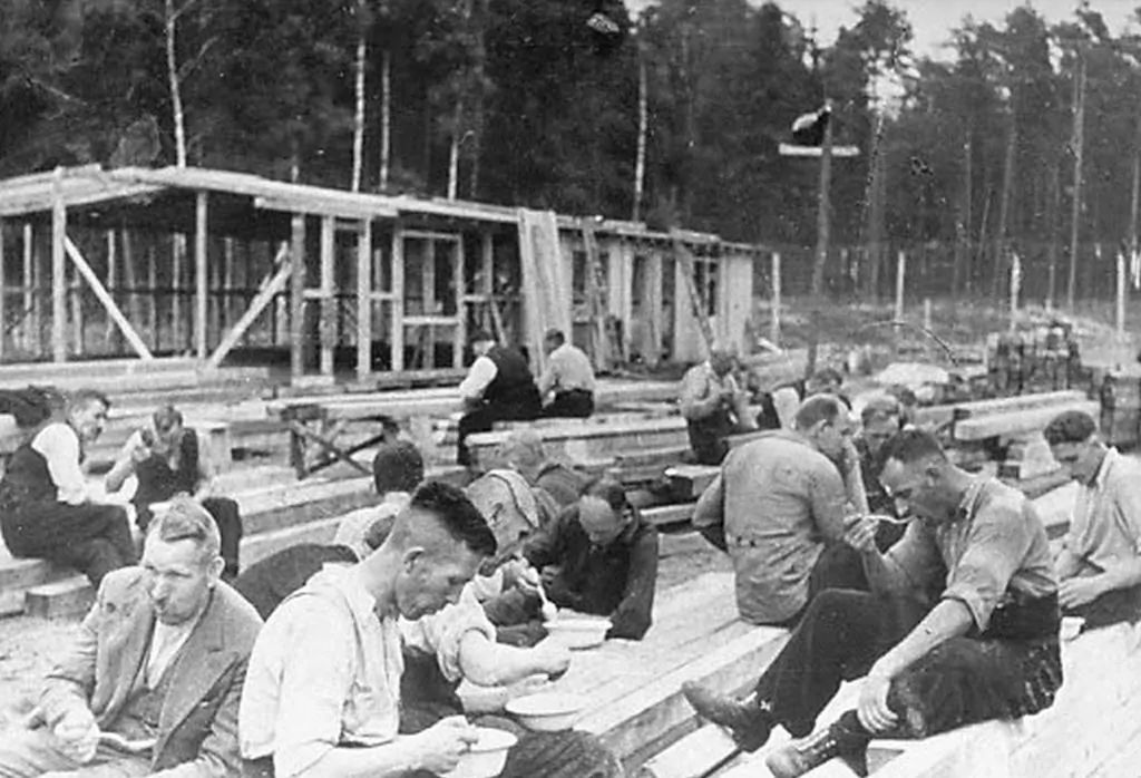 Obóz w fazie budowy w 1939 roku