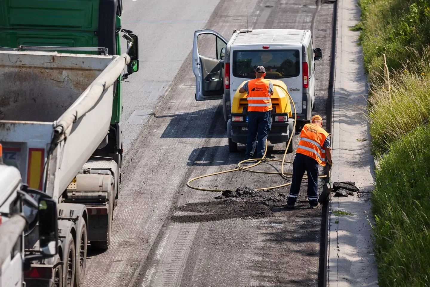 Przebudowa al. Armii Krajowej w Gdańsku. Trwa frezowanie i układanie asfaltu (FOTO: Karol Stańczak/GZDiZ)