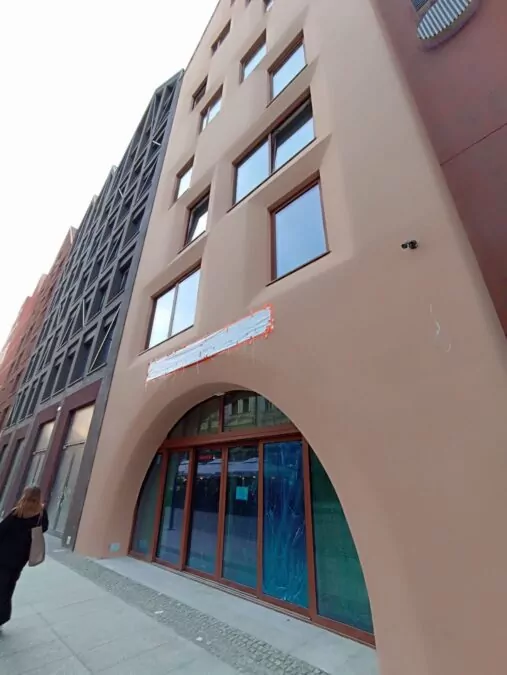 Planowane wejście do trzeciej restauracji Chleb i Wino na Wyspie Spichrzów w Gdańsku (FOTO: wbijamszpile.pl)