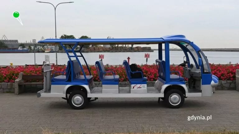 Wakacje 2024. Meleksy wyjeżdżają na ulice Gdyni (FOTO: gdynia.pl)