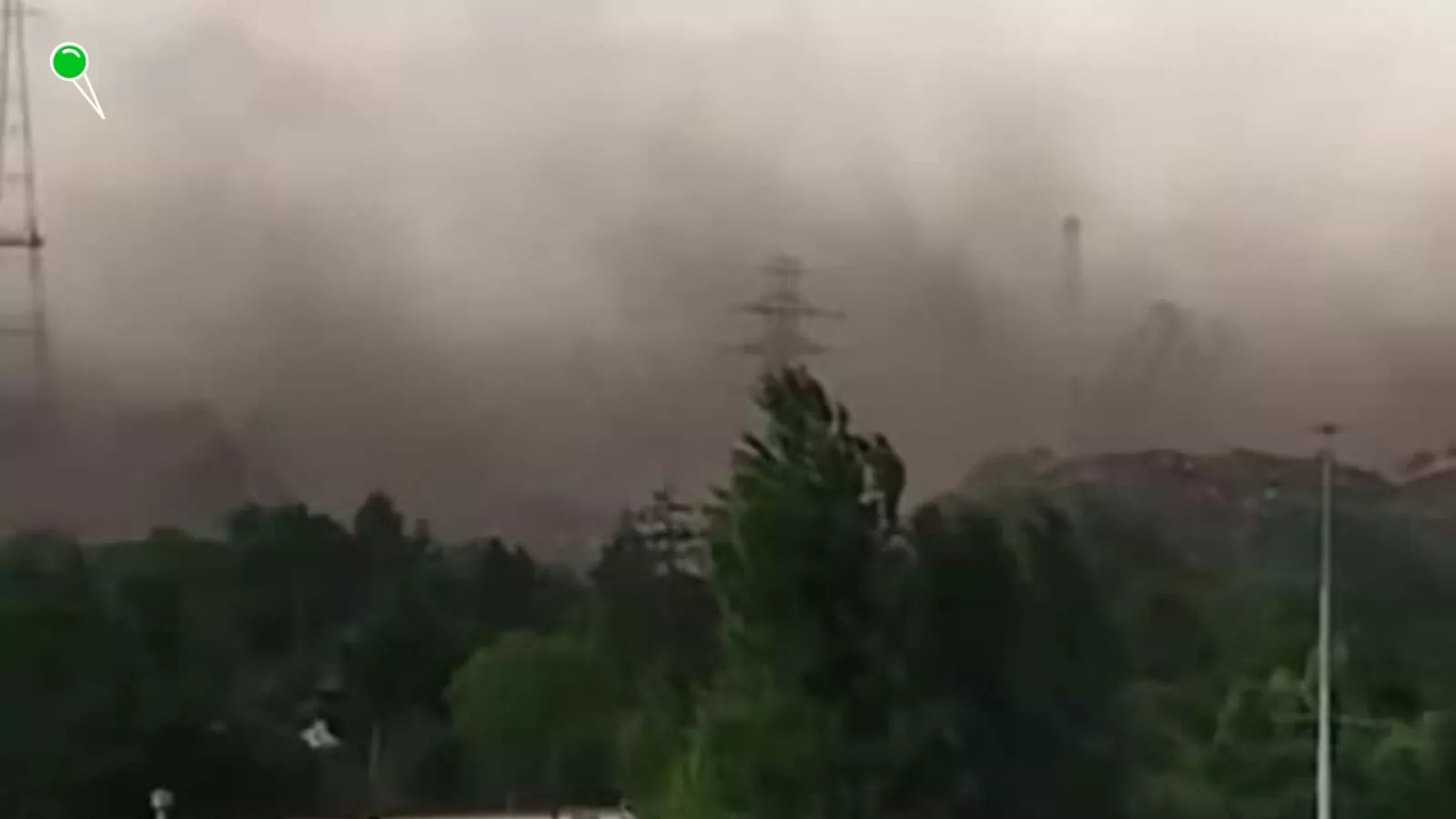 Mieszkaniec Nowego Portu: kiedy ktoś się zajmie pyłem węglowym (FOTO: Adam Kosiński)