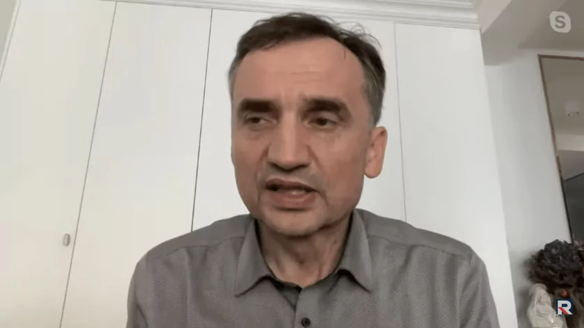 Przesłuchanie Zbigniewa Ziobry. Jest społeczny opór (FOTO: Telewizja Republika)