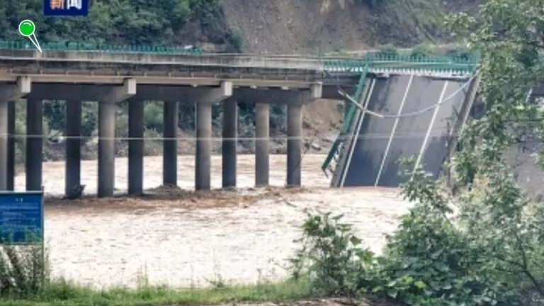 Katastrofa w Chinach. 11 osób zginęło w zawaleniu mostu (FOTO: China Xinhua News /X)