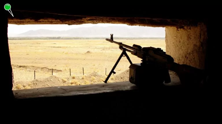 Zwolnienia za brak brody w afgańskich służbach (FOTO: canva.com)