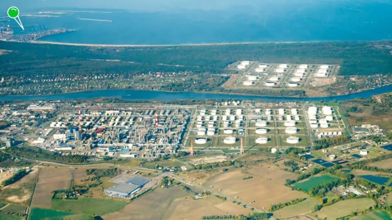 Rafineria Gdańska szuka dwóch członków zarządu (FOTO: canva.com)