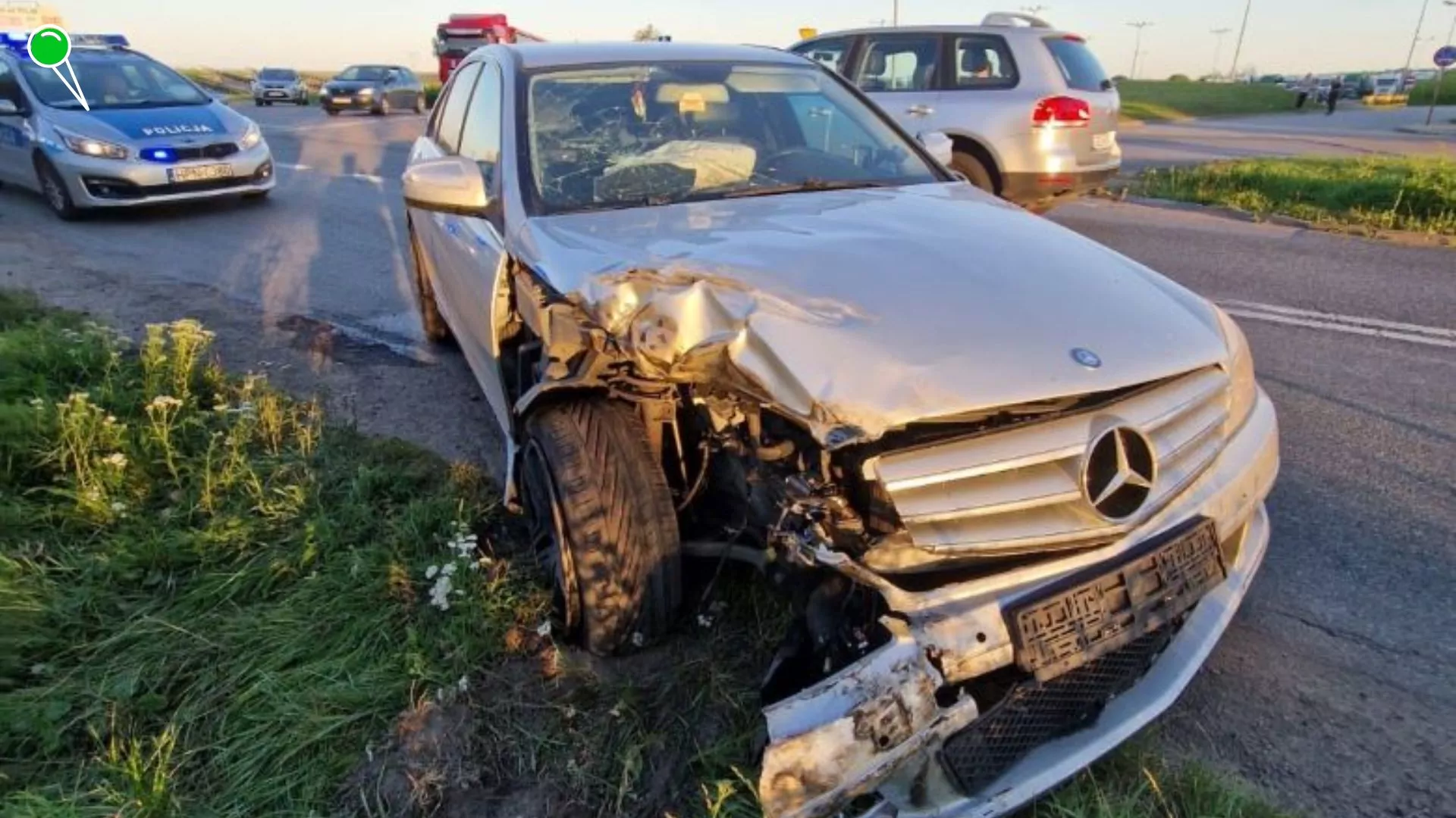 Kierowca z promilem spowodował wypadek. Stracił prawo jazdy (FOTO: canva.com)