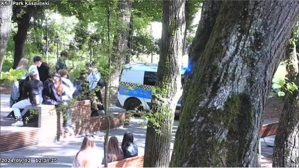 Uczniowie z Wejherowa dostali mandaty za "świętowanie" w parku (FOTO: Straż Miejska w Wejherowie)