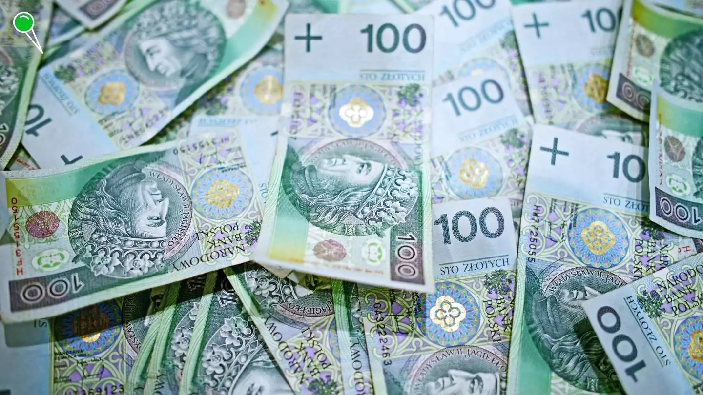 Policja szuka właściciela zgubionych pieniędzy w CH Osowa (FOTO: canva.com)