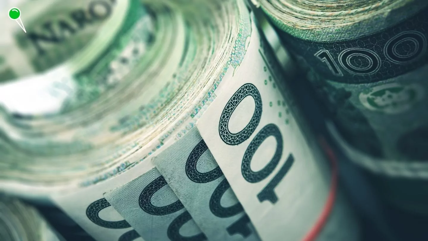 66-latek stracił pół miliona złotych. "Zainwestował" w ropę (FOTO: canva.com)