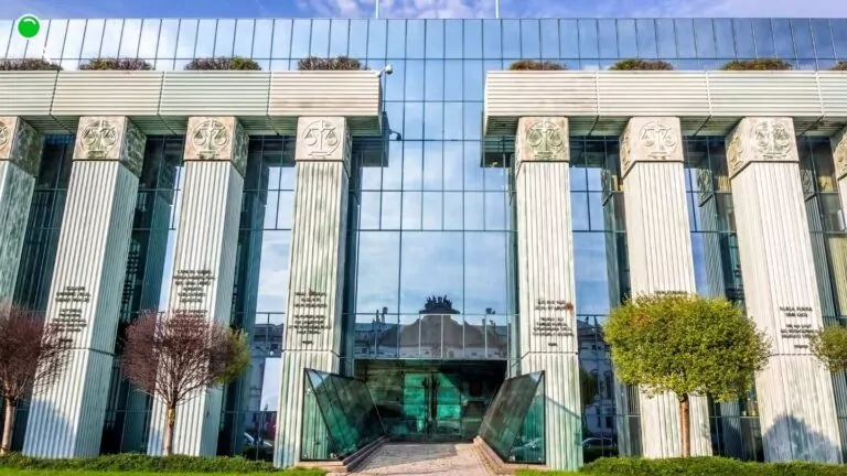 Manowska porównuje propozycje rządu do stanu wojennego (FOTO: canva.com)