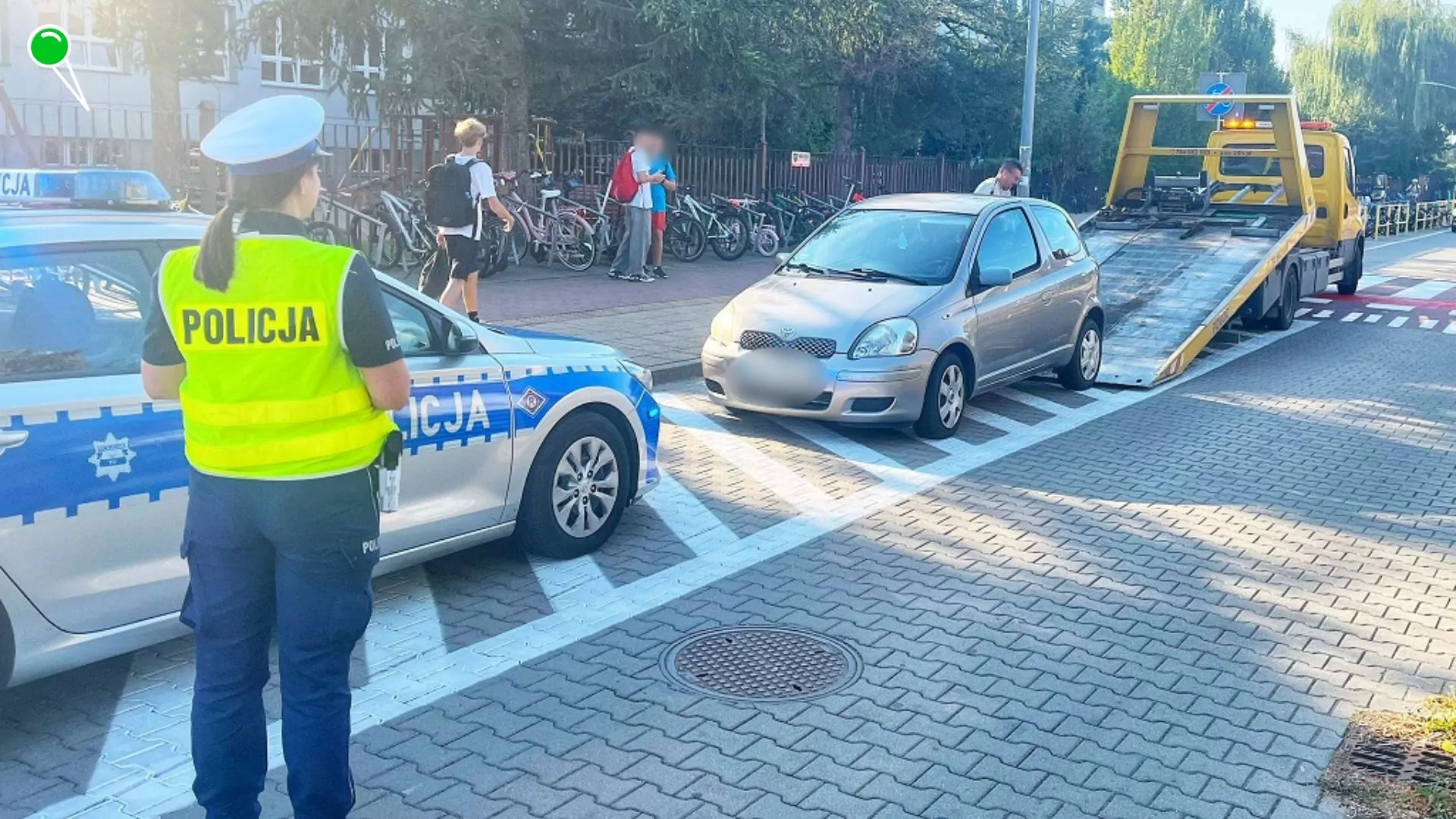 49-latka z podwójnym zakazem odwoziła dziecko do szkoły (FOTO: KPP Pruszcz Gdański)