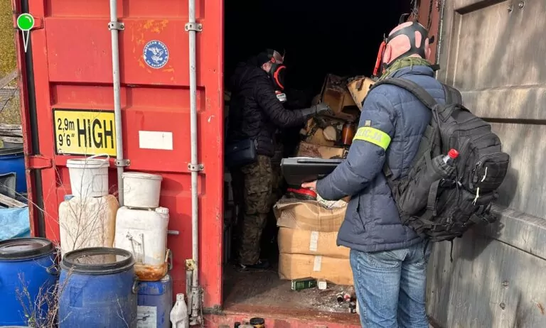 Nielegalne składowisko rtęci i cyjanku w Gdańsku (FOTO: KMP Gdańsk)