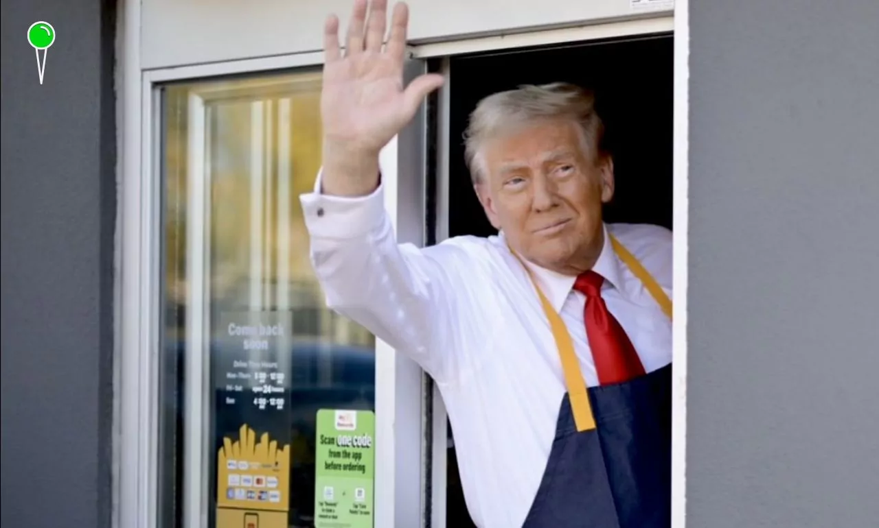 Donald Trump serwuje frytki w McDonald's. Zaskakująca wizyta (FOTO: Donald Trump/X)