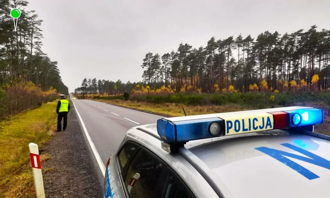 Spotkanie policji i zarządcy drogi po wypadku w Zdrojach (FOTO: KPP Kościerzyna)
