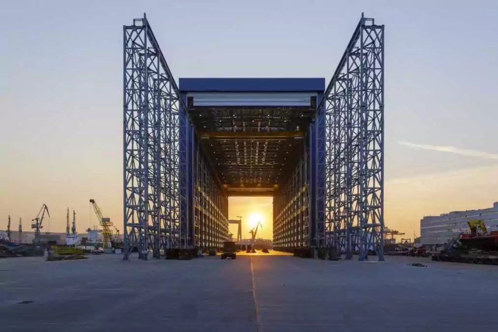 Hala kadłubowa w Gdyni (FOTO: PGZ Stocznia Wojenna)