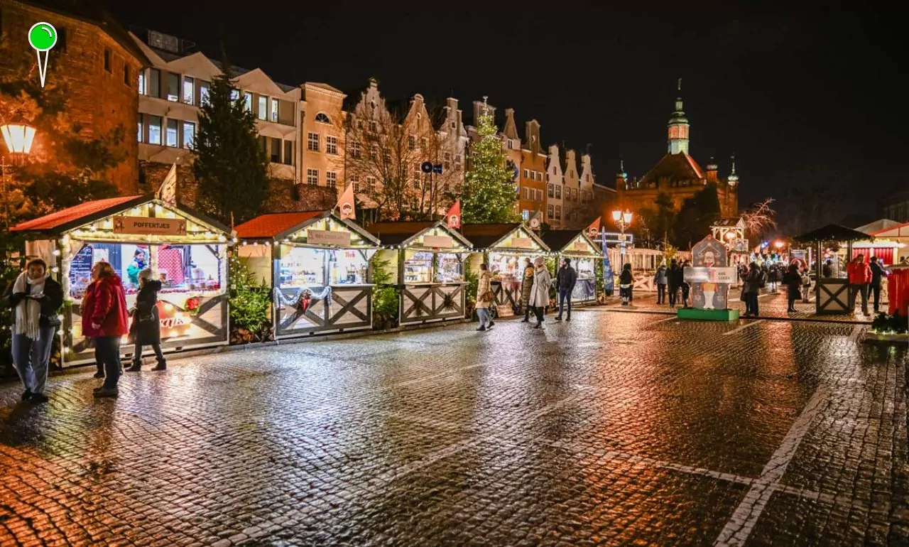 Rusza budowa Jarmarku Bożonarodzeniowego w Gdańsku (FOTO: Amber Expo)