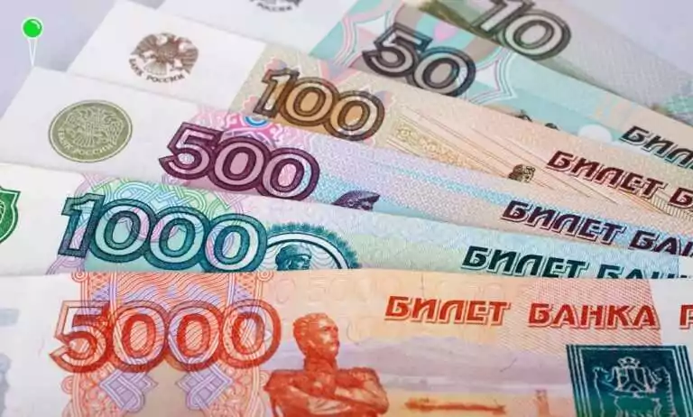 Sankcje uderzają w rubla – Rosja na finansowym zakręcie (FOTO: canva.com)