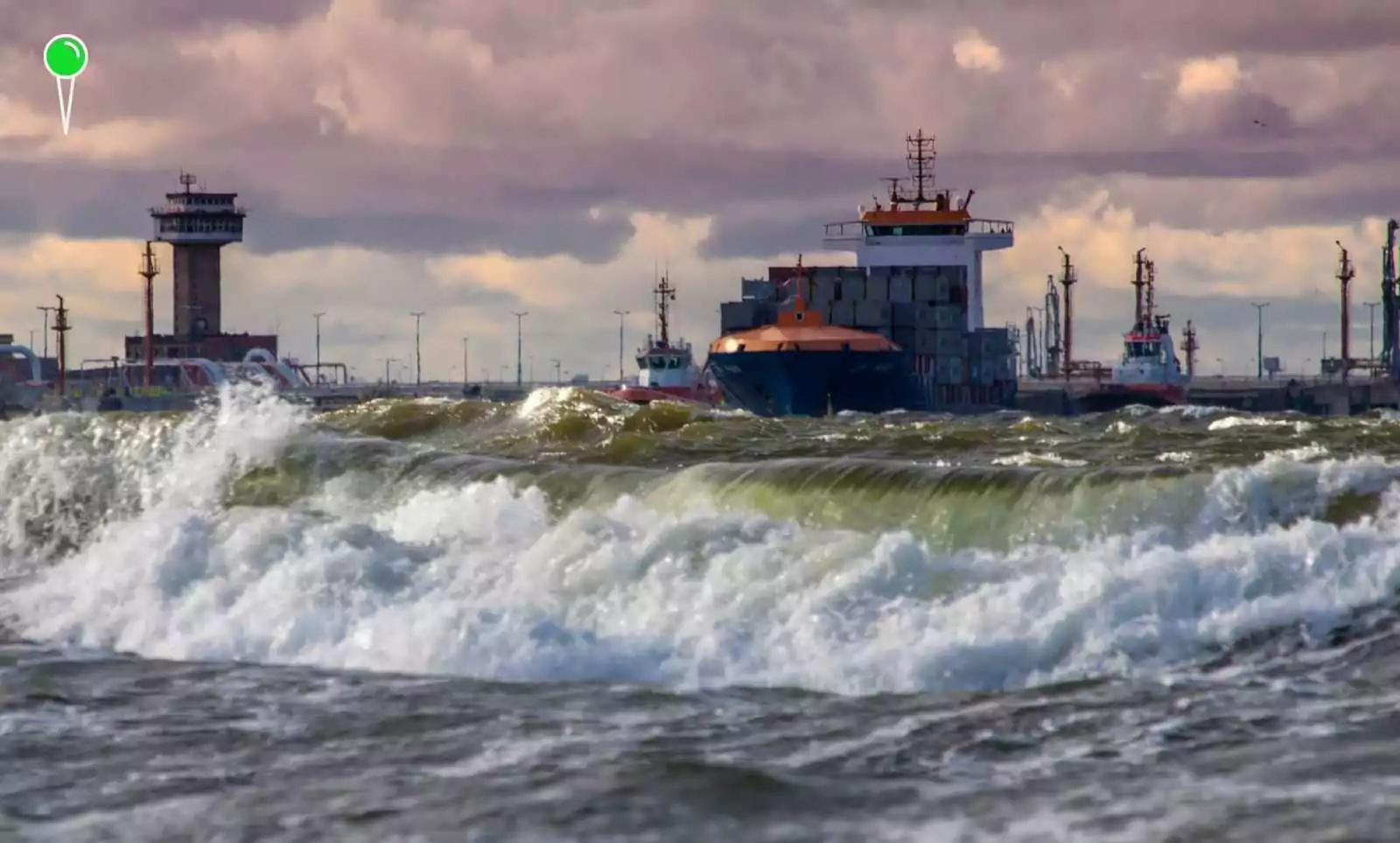 Idzie załamanie pogody. Sztorm na Bałtyku (FOTO: canva.com)