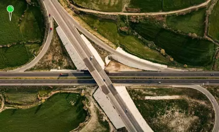 GDDKiA zapowiada 330 km nowych dróg w 2025 roku (FOTO: canva.com)