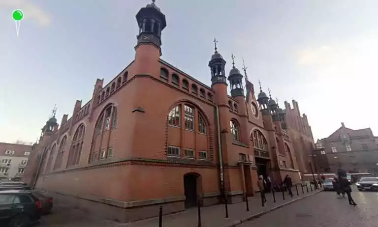 Gdańska Hala Targowa zmienia funkcję. Mieszkańcy tracą rynek (FOTO: wbijamszpile.pl)