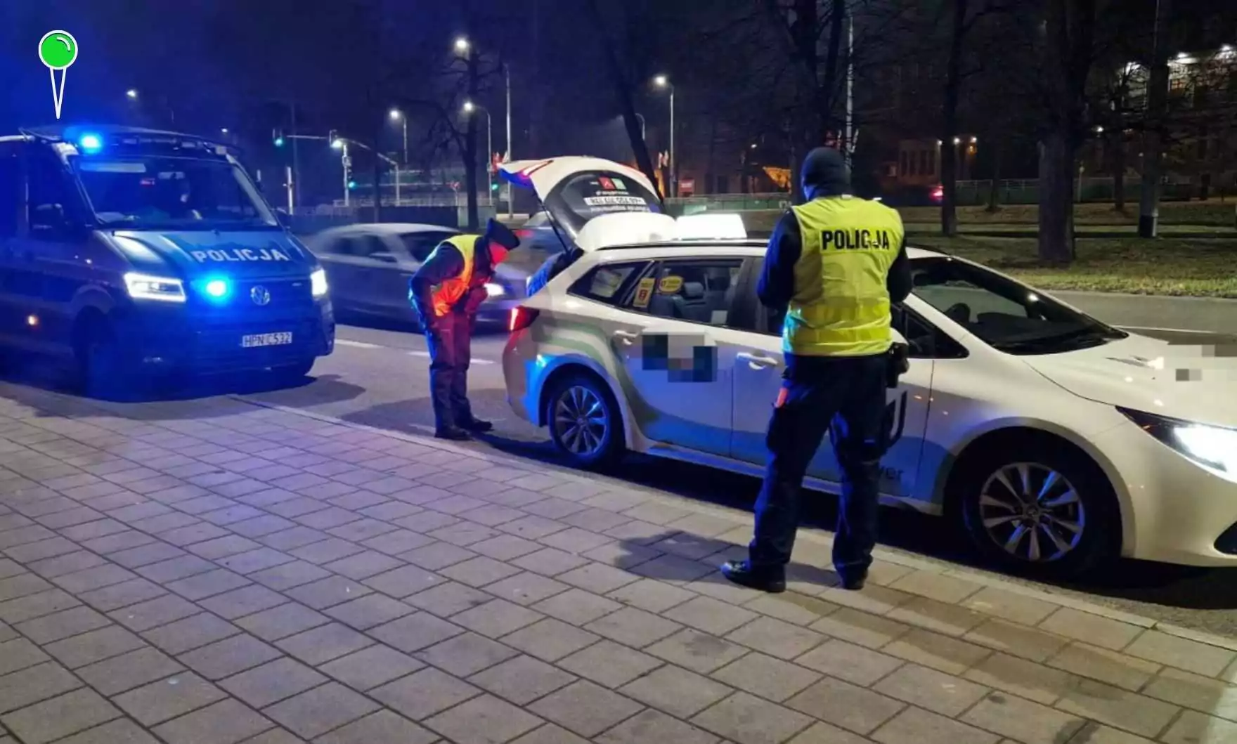 Kontrola przewoźników w Trójmieście. Polki mają czuć się bezpieczne (FOTO: Pomorska Policja)