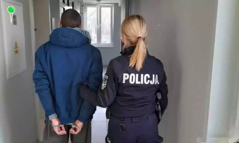 Ostra awantura rodzinna z policjantami w Suchym Dębie. Zarzuty dla pięciu osób (FOTO: KPP Pruszcz Gdański)