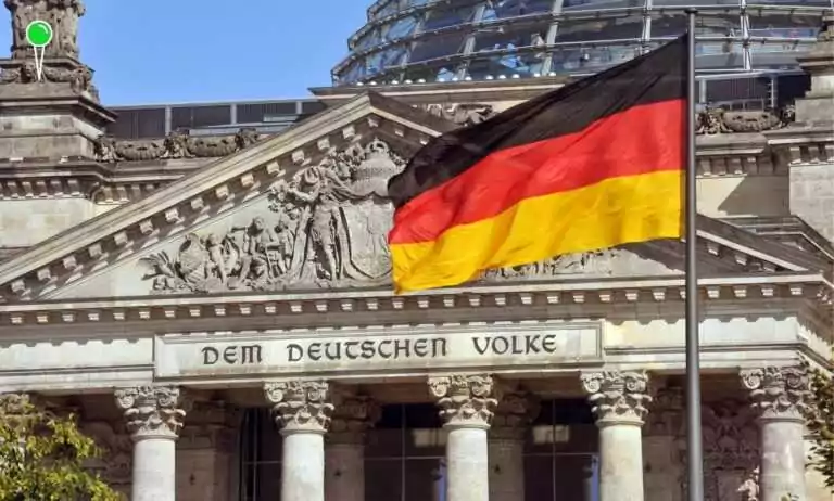 Niemiecki parlament chce zdelegalizować AfD. Atak na opozycję (FOTO: canva.com)