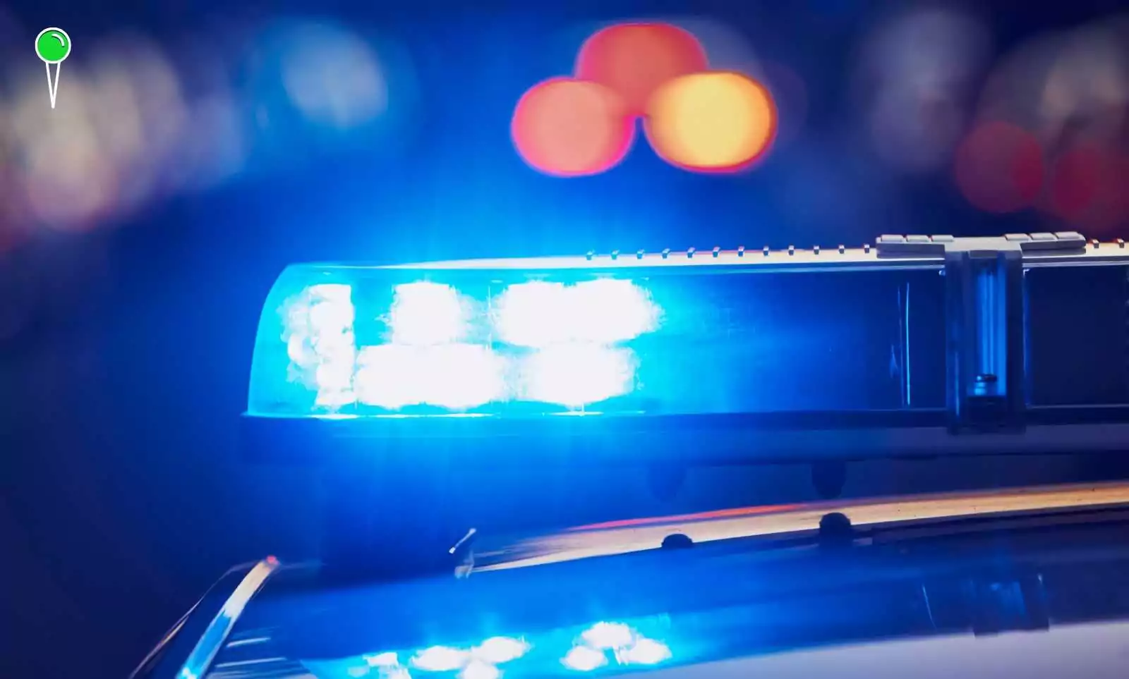 Policyjna obława na Kaszubach. Włamywacze wpadli autem do rzeki (FOTO: canva,com)