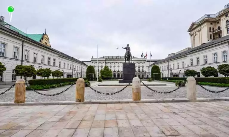 Sondaż prezydencki. Rosnące poparcie dla Karola Nawrockiego (FOTO: canva.com)