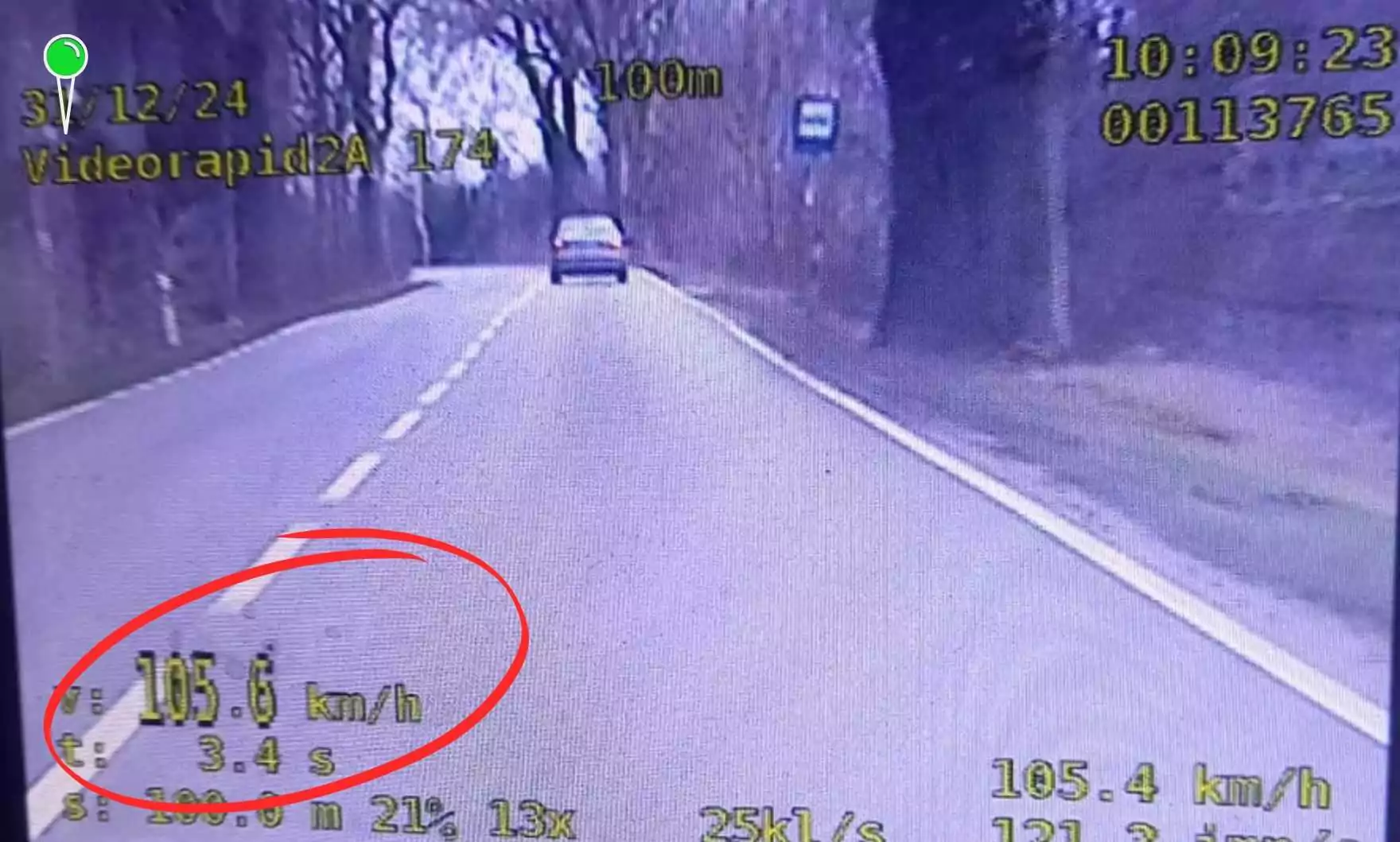 105 km/h w terenie zabudowanym. Surowa kara dla kierowcy (FOTO: KPP Pruszcz Gdański)