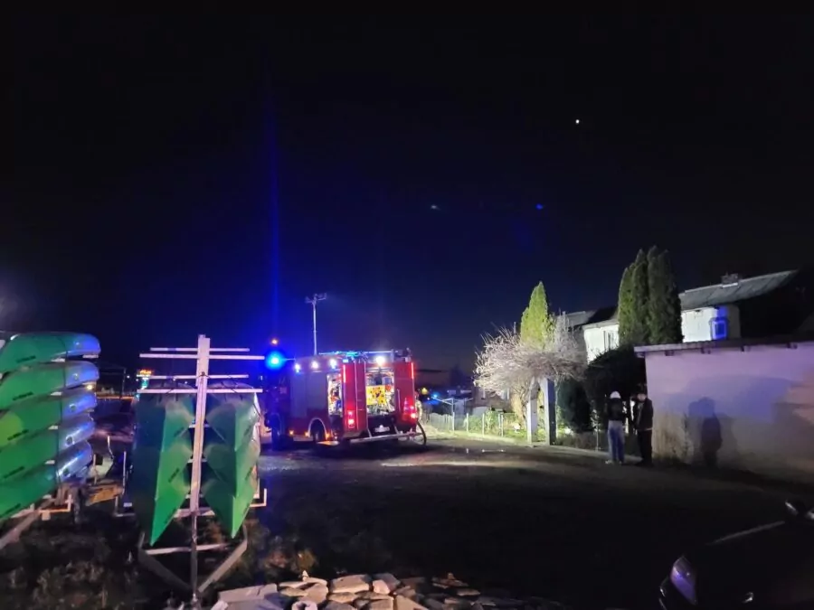 Pożar w Nowej Wsi Rzecznej. Ewakuowano 16 osób (FOTO: KPPSP Starogard Gdańsk)