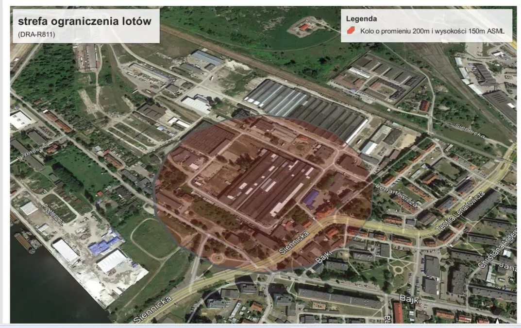 Zakaz lotów dronami nad spaloną halą na gdańskiej Przeróbce (FOTO: Pomorska Policja/FB)