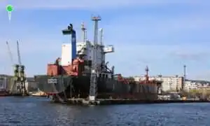 Rosyjski statek „Khatanga” z portu w Gdyni trafi złom (FOTO. Tadeusz Urbaniak/Port Gdynia)