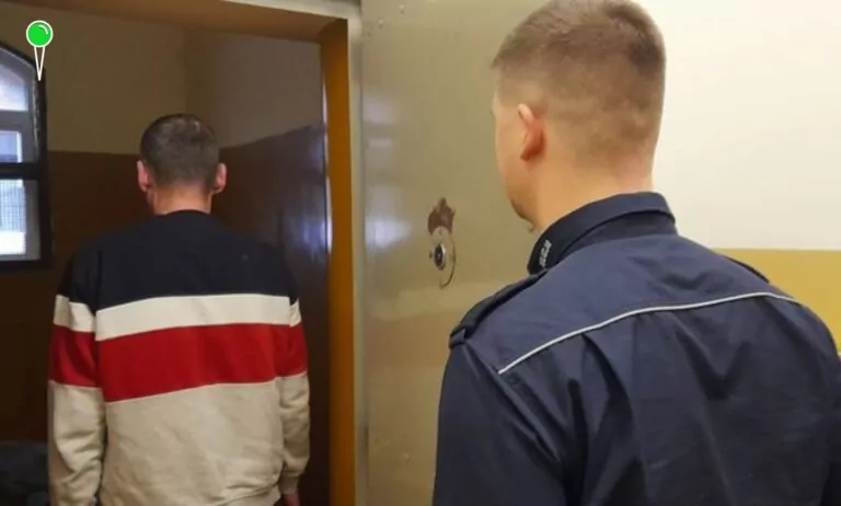 Pijany wjechał do rowu i wezwał policję. Jego tłumaczenia to hit (FOTO: KPP Kwidzyn)