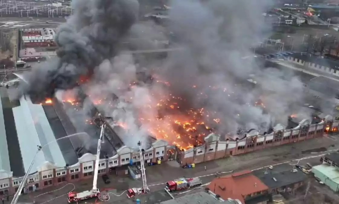 Pożar na Przeróbce. Czy inwestorzy "wyłamują drzwi" do nowych terenów? (FOTO: KWPSP Gdańsk)