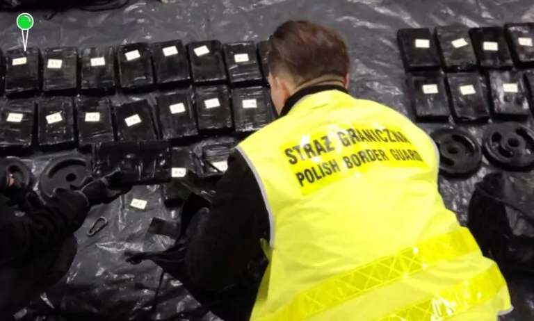 Spektakularna akcja w Gdańsku. 100 kg kokainy na dnie morza (FOTO: canva.com)